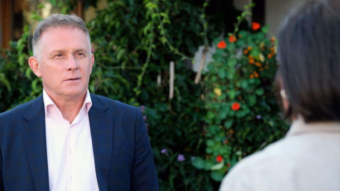 M jak miłość, odcinek 1905. Artur Rogowski (Robert Moskwa), Agnes (Amanda Mincewicz)