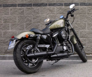 Harley-Davidson 883 Iron