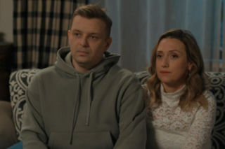 Barwy szczęścia odc. 3384. Hubert (Marek Molak), Asia (Anna Gzyra)