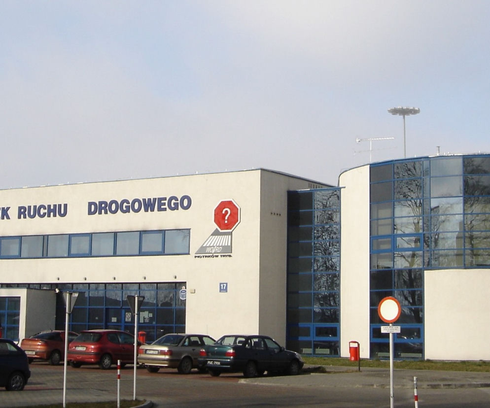 Chciał wręczyć egzaminatorowi ŁAPÓWKĘ! Zdesperowany 70-latek zdawał na prawo jazdy kilkanaście razy! 