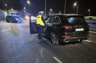 85-latek jechał Porsche pod prąd na obwodnicy Trójmiasta. Zatrzymał go policjant po służbie