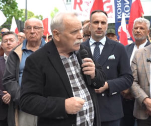 Manifestacja ROG w Warszawie. Żądali reparacji