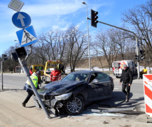 Patrole strajkują, kierowcy szarżują