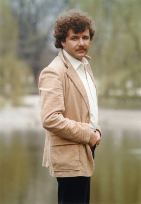 KRZYSZTOF KRAWCZYK