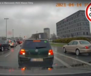 Kierowcy jaguara i autobusu urządzili sobie zapasy na ulicy