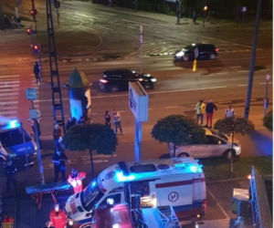 Kraków: Pijany mężczyzna spacerował po elewacji biurowca. Od śmierci dzielił go krok