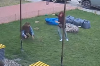 Mocne nagranie z Ukrainy. Ludzie siedzieli w kawiarni, gdy spadły pociski