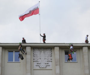 Aktywiści weszli na dach Ministerstwa