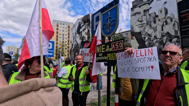 Dramat setek rodzin pod Warszawą! Nowa autostrada zburzy ich domy?! „Żyjemy na bombie”