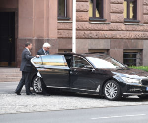 Minister Waszczykowski dostał nową limuzynę