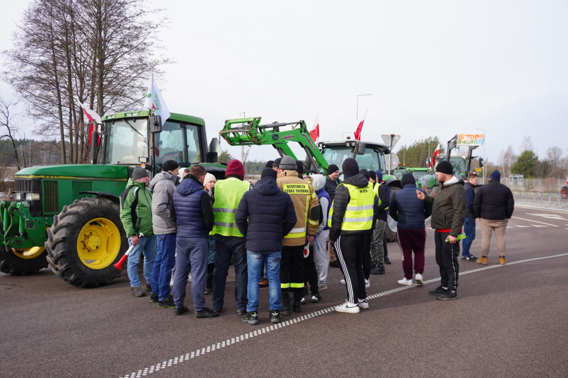 Protest rolników w Podlaskiem. Ciągniki blokują drogi w całym województwie! 
