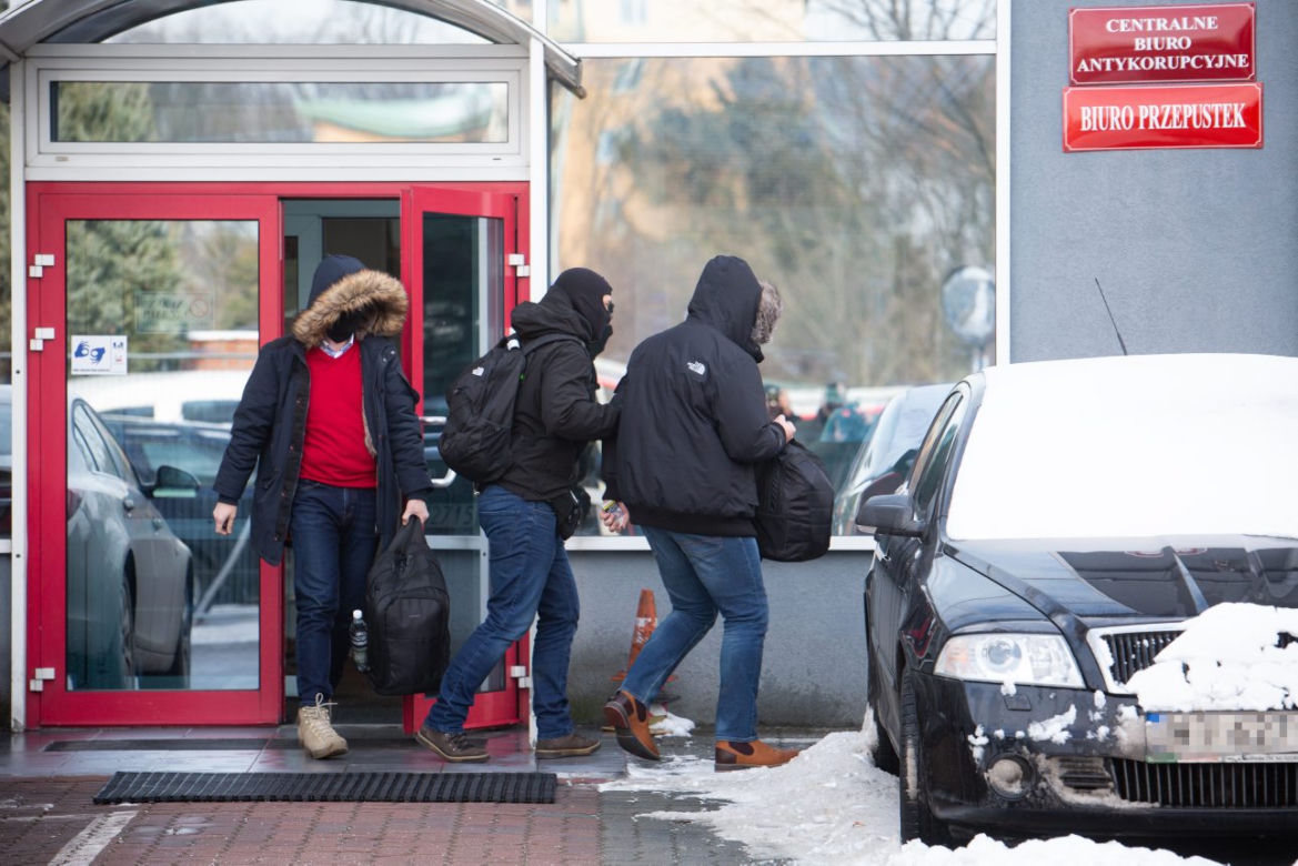 Pupil Macierewicza Wyciągnął z wojska miliony zlotych