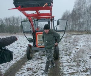 Rolnicy. Podlasie. Andrzej i jego odnowiony ciągnik