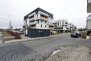 Warszawa, format: Deweloper postawił domy na Mleczarskiej. Cofnięto mu pozwolenie na budowę