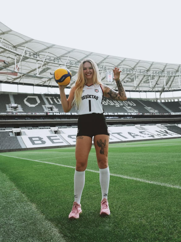 Julia Szczurowska podbija Turcję