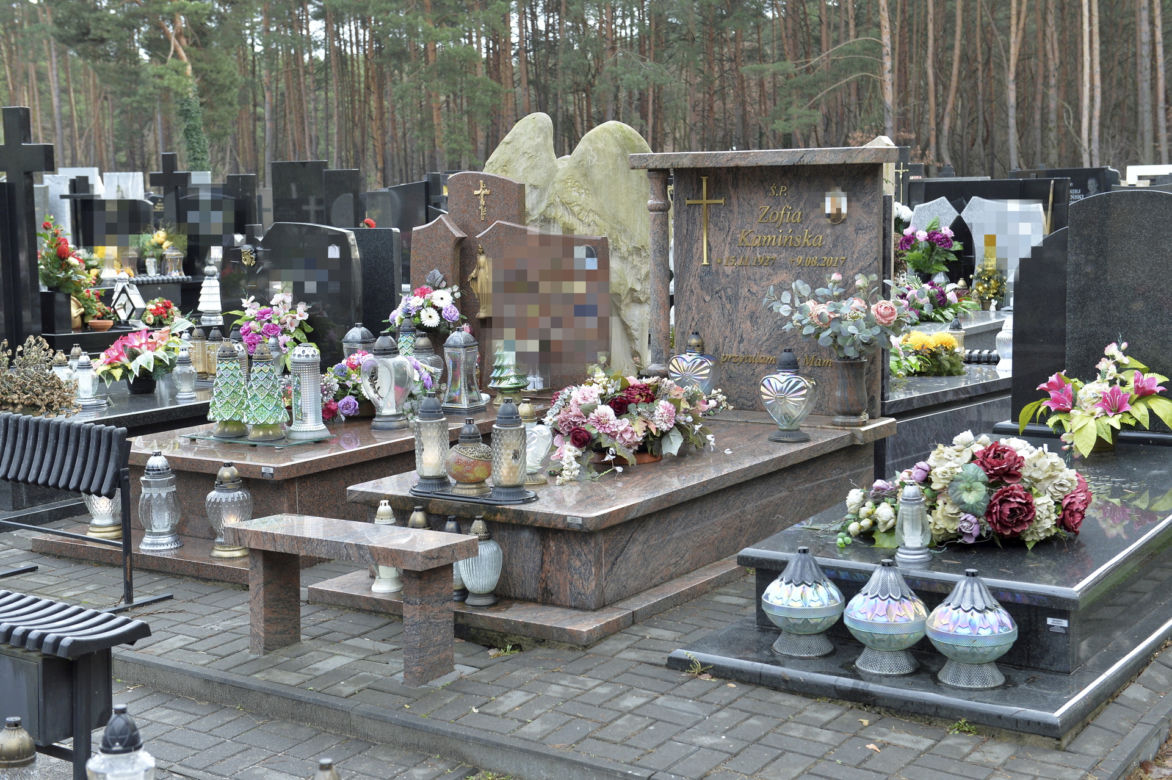 Tak wygląda rodzinny grób Emiliana Kamińskiego. To tu spocznie aktor? 