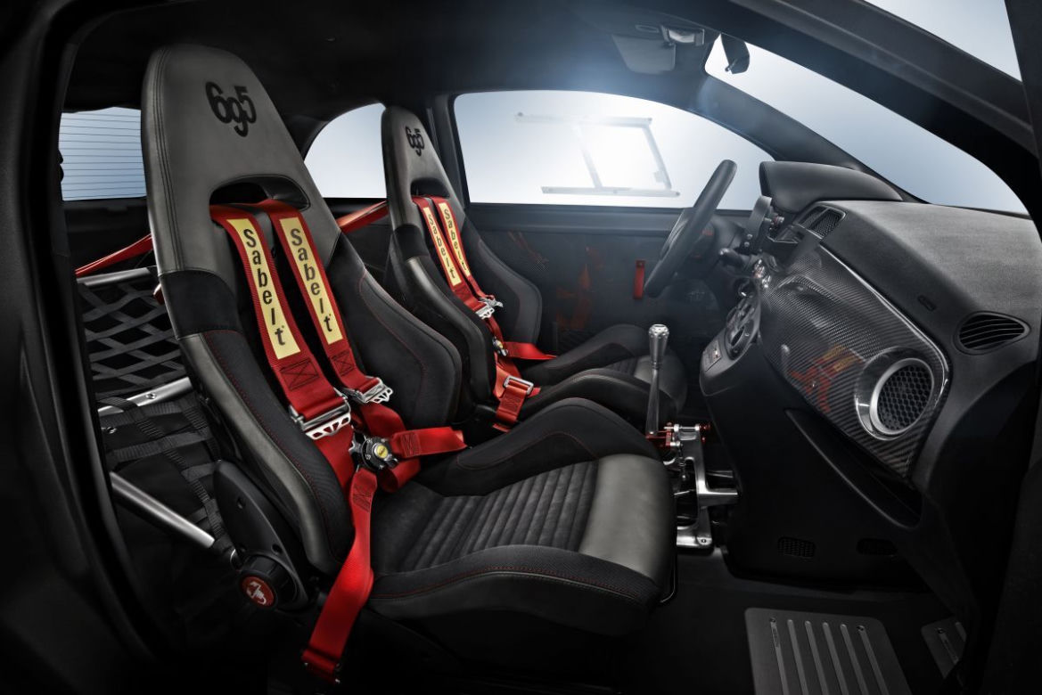 Abarth 695 biposto