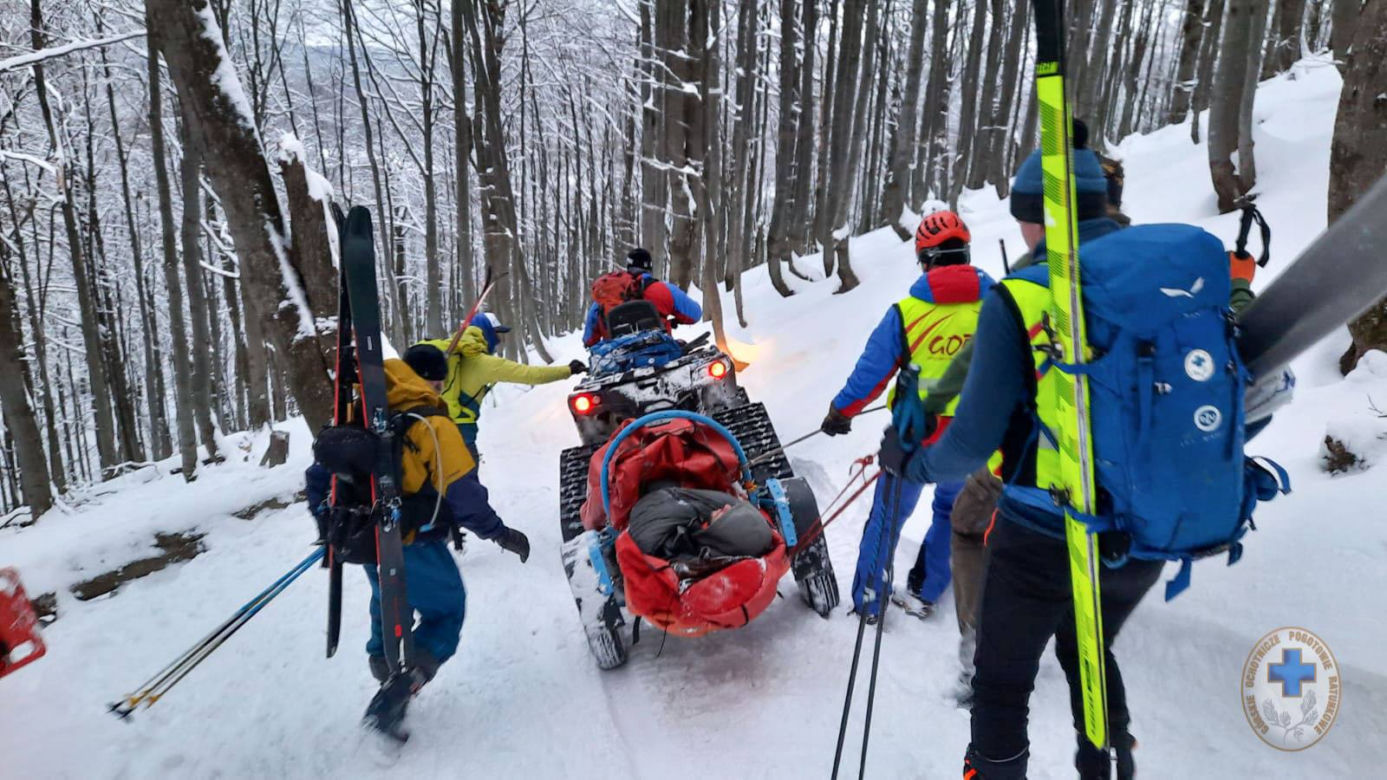  Ratownicy GOPR Bieszczady wzywani do złamań m.in. na sankach [ZDJĘCIA]  