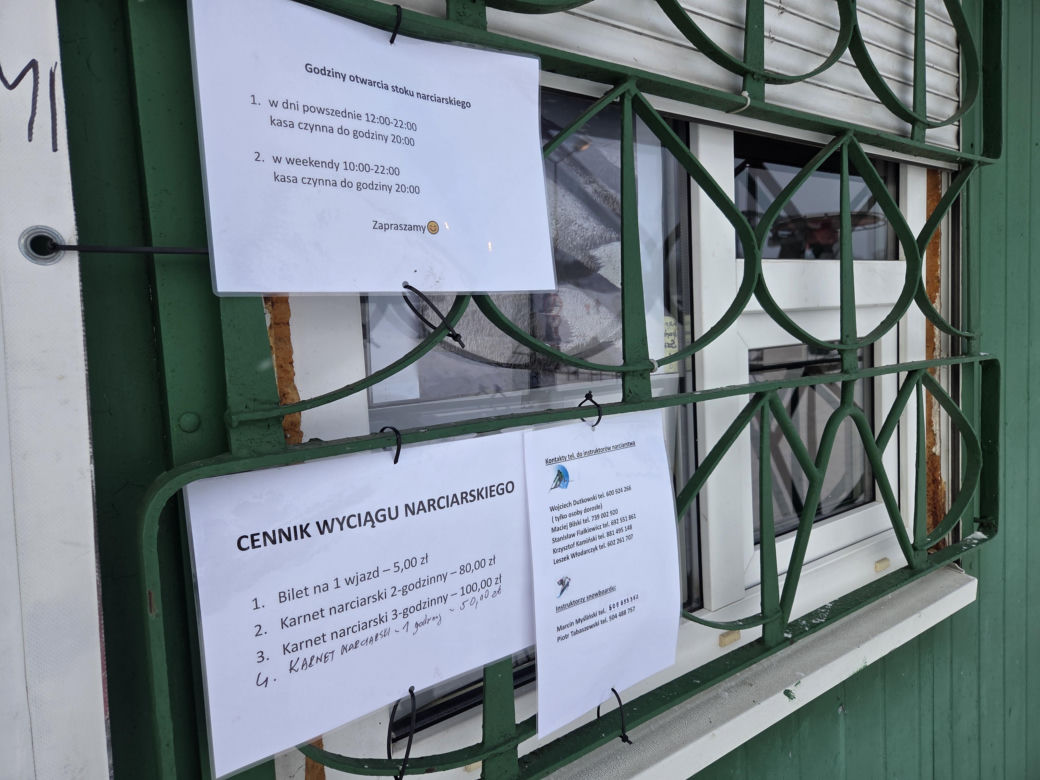 Tłumy narciarzy w bydgoskim Myślęcinku. Byliśmy na Stefanowym Stoku