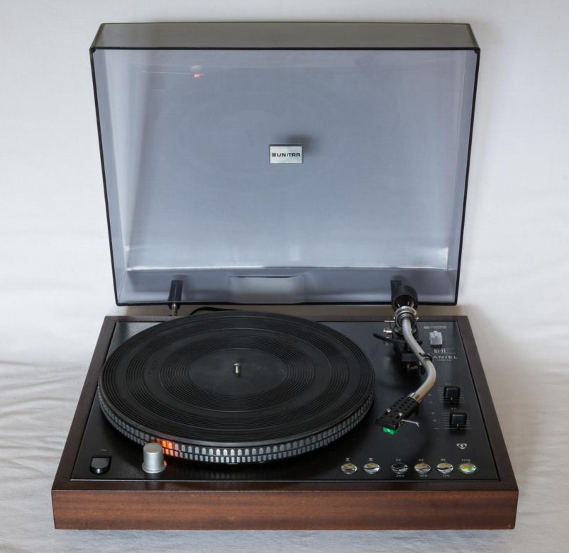 Gramofon Daniel