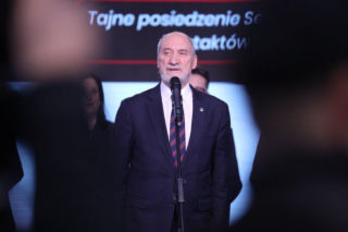 Tak PiS chce przejrzeć Czarzastego! Mają plan