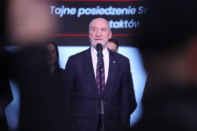 Tak PiS chce przejrzeć Czarzastego! Mają plan