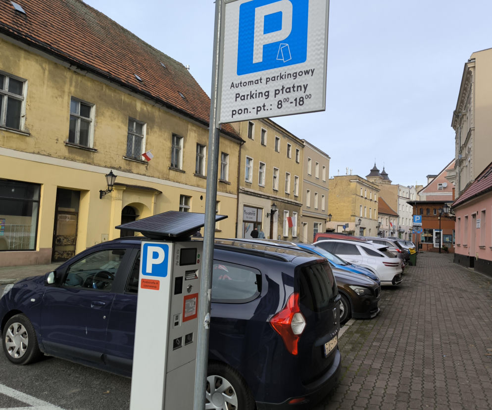 Nowe stawki parkowania: 5,50 / 3,50 zł — będą też zniżki dla posiadaczy Karty Mieszkańca