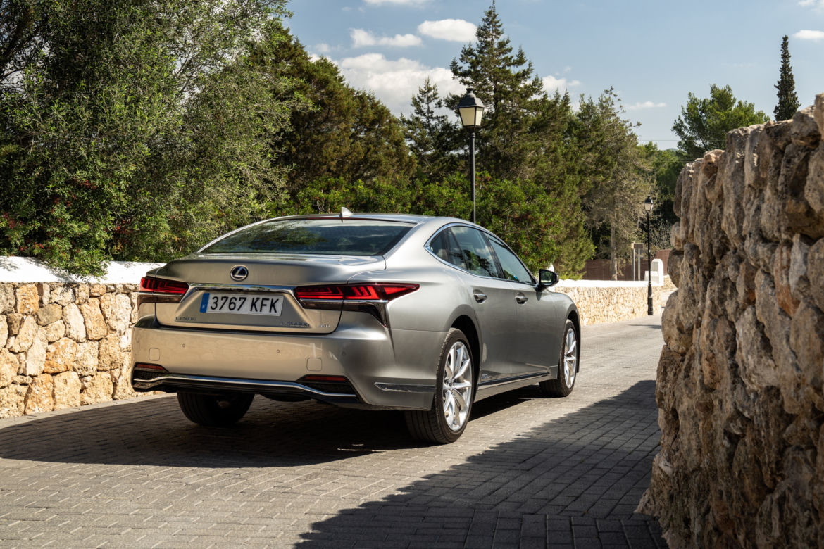 Lexus LS piąta generacja