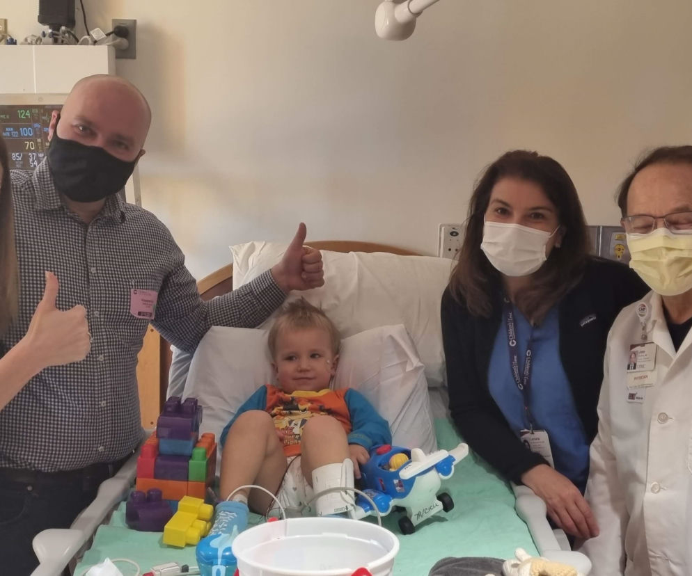 O życie Leosia walczyło tysiące osób. Uratowaliście nasz świat. Dziękujemy Wam. Chłopczyk stawia pierwsze kroki [ZDJĘCIA]