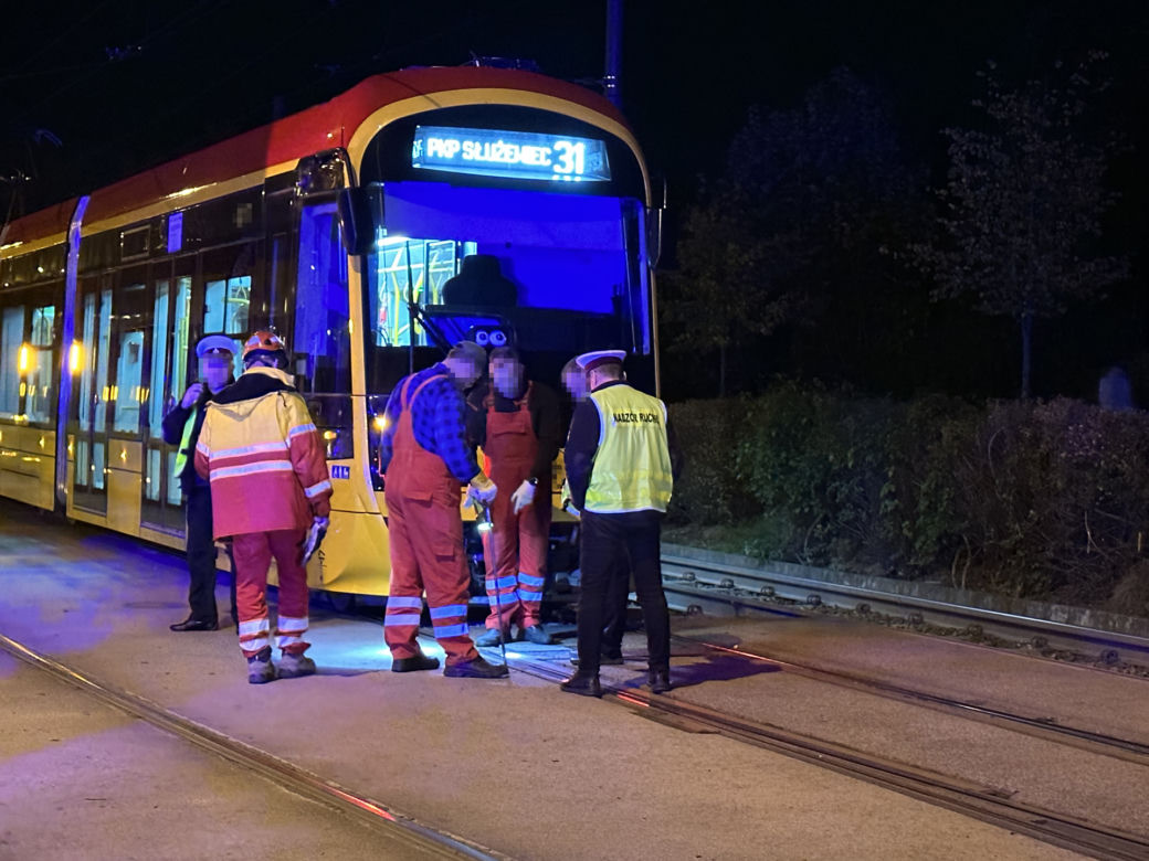 Wielka awaria. Nowy tramwaj wykoleił się na Wierzbnie