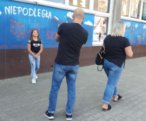 Nowy mural w Lesznie. Za wałki i pędzle chwycili uczniowie