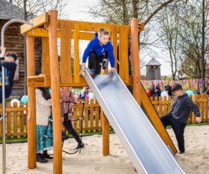 Świętokrzyskie ma nowy hit dla rodzin. Plac zabaw w skansenie Tokarnia