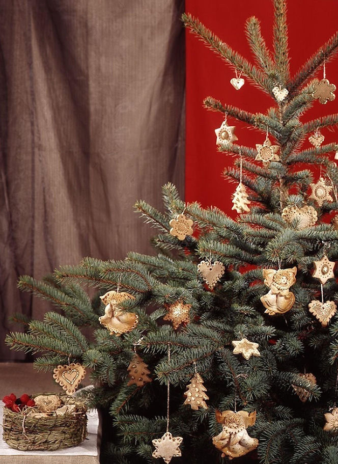 Świąteczne choinki w stylu rustykalnym