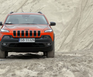 Jeep Cherokee Trailhawk V6 3.2 AT9 4x4