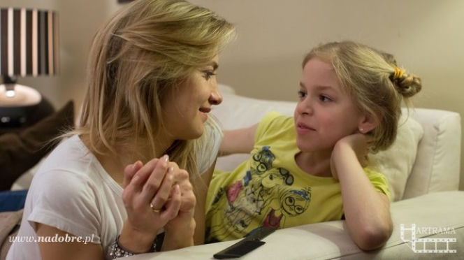Na dobre i na złe odc. 551. Hana Goldberg (Kamilla Baar), Tosia (Gabriela Świerczyńska)