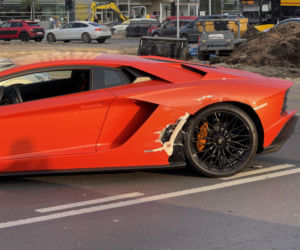 Luksusowe lamborghini roztrzaskane w centrum Warszawy