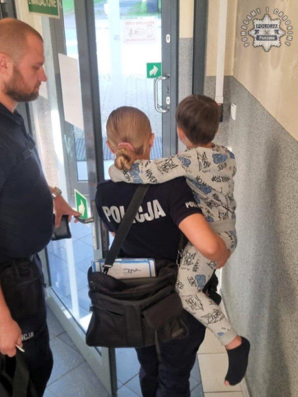 Dramat w Pszczynie. 5-latek w samej piżamie i skarpetkach błąkał się po ulicach
