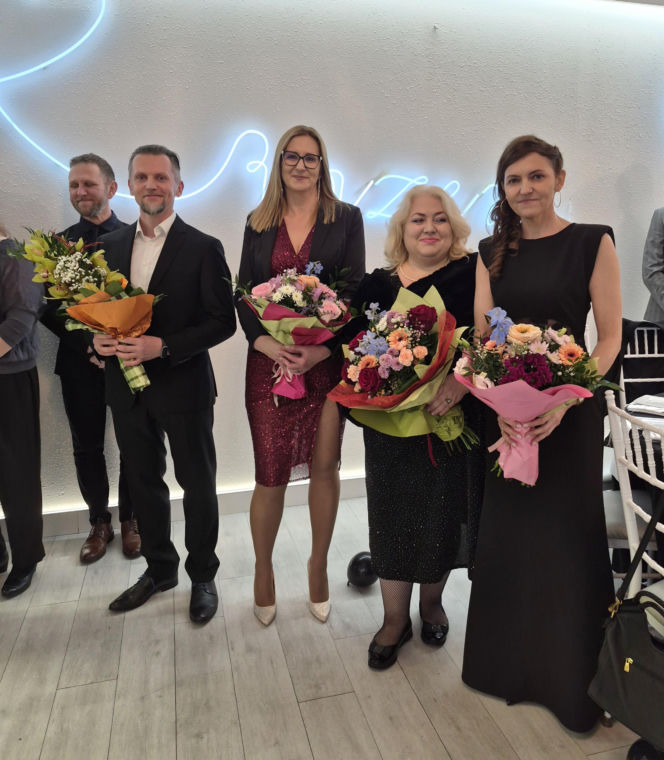 Studniówka Plastyka z Dąbrowy Górniczej