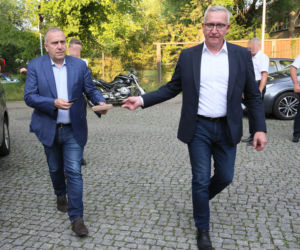 Pilne spotkanie Tuska z politykami PO. Zabrakło Trzaskowskiego
