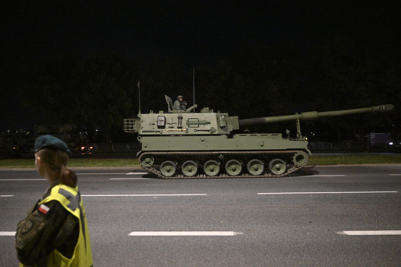 Nocna próba defilady wojskowej w Warszawie 2