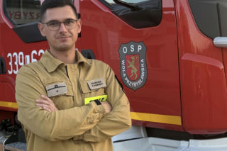 Niesamowite, co wydarzyło się pod Lublinem! Myszołów przeżył zderzenie z samochodem
