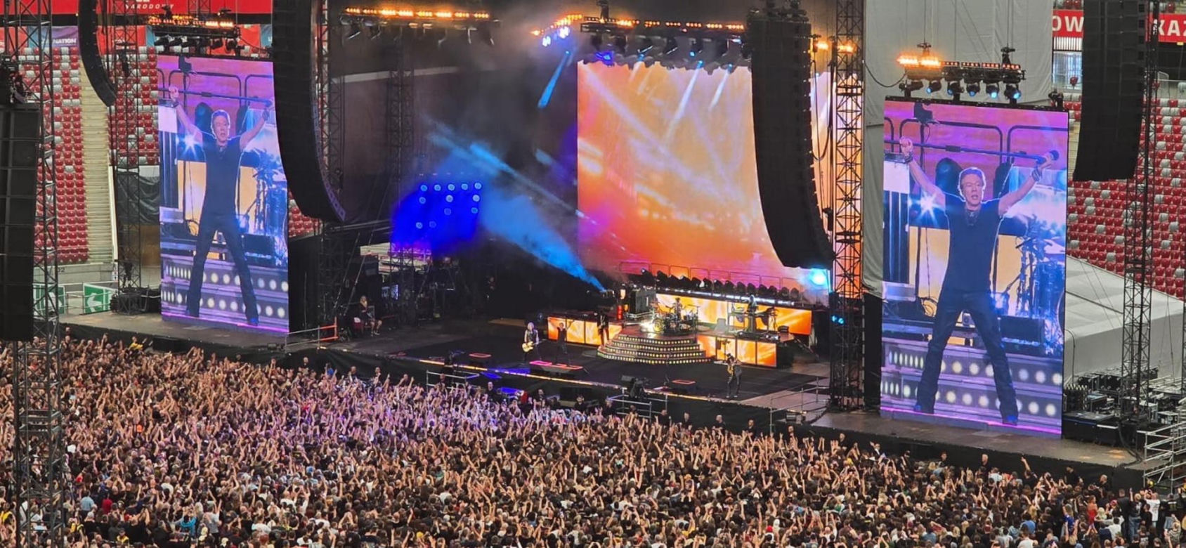 GUNS N' ROSES