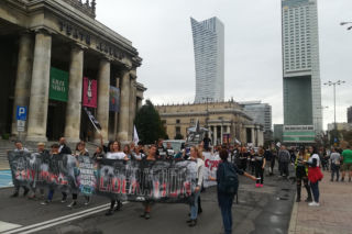 Spożywanie cierpienia nie przyniesie zbawienia . Marsz aktywistów walczących o prawa zwierząt [AUDIO]