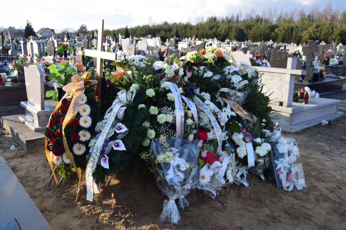Podkarpacie. Bliscy pożegnali tragicznie zmarłego bohaterskiego tatę Anielki [ZDJĘCIA]