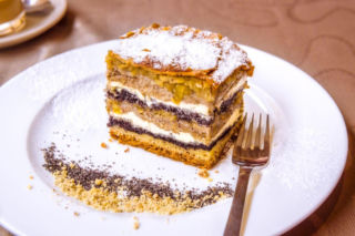 To pyszne ciasto ze Słowenii jest idealne na Boże Narodzenie. Jego smak wynagradza trud 