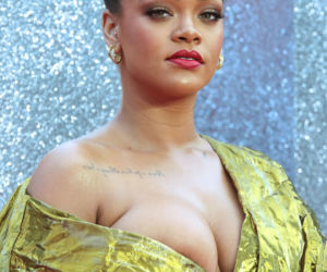 Rihanna - hotplota.pl