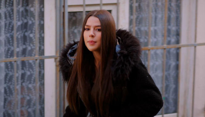 Miłość i nadzieja, odcinek 352. Zeynep