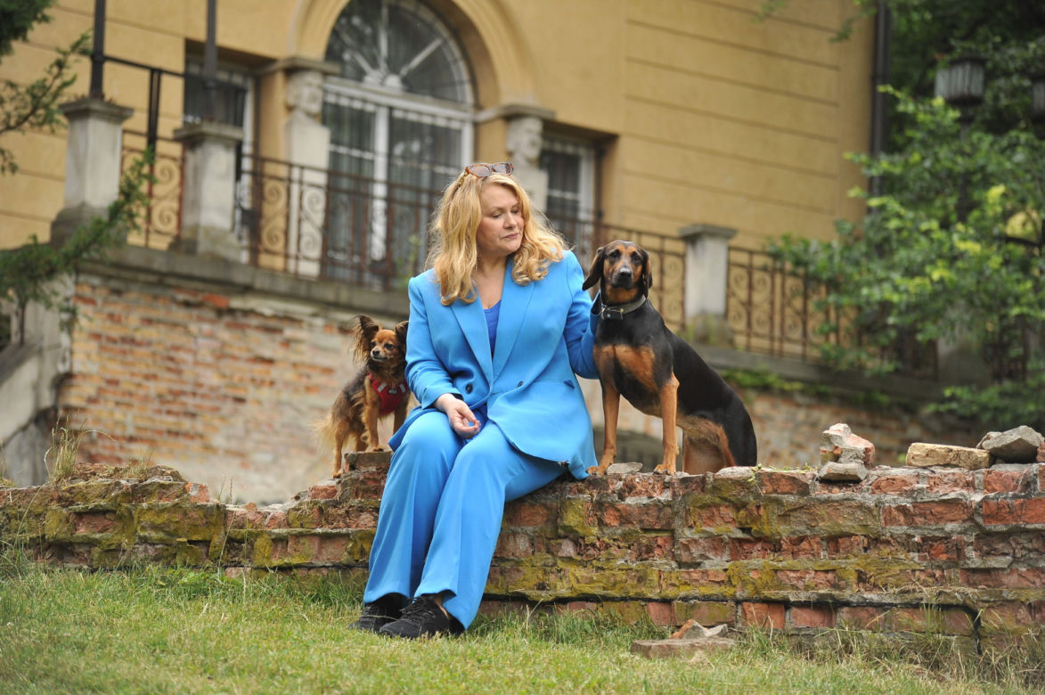 Katarzyna Piekarska: Bondzik to mój najlepszy terapeuta