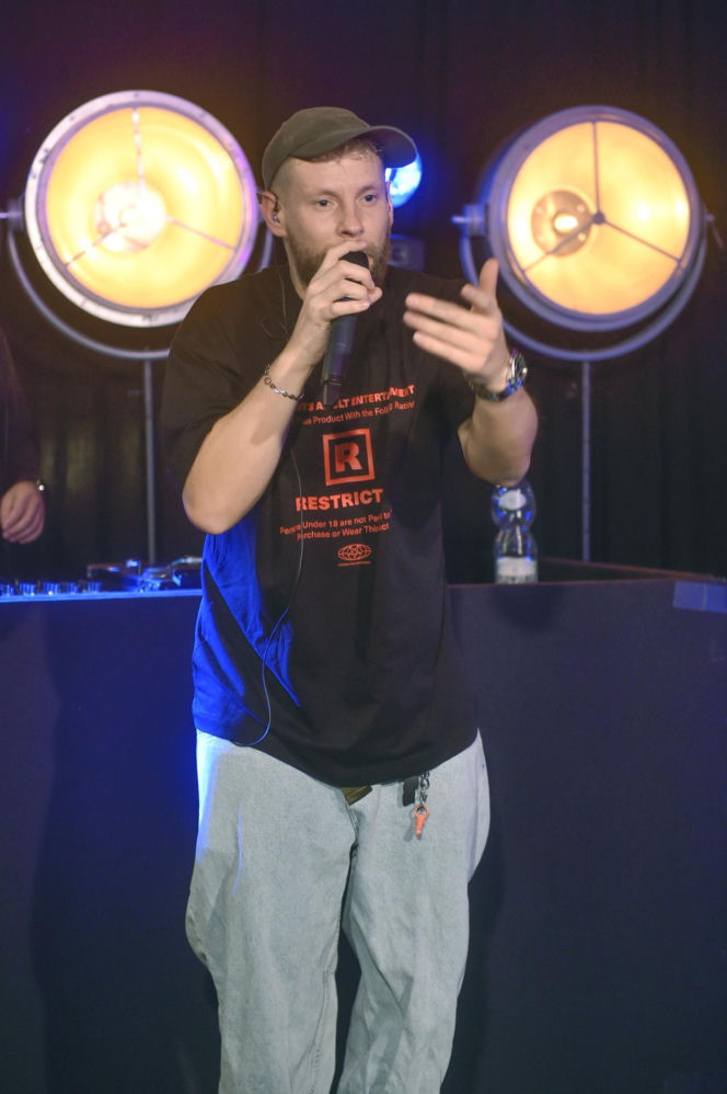 Sebastian Fabijański przeszedł ogromną metamorfozę. Kiedyś twardziel, dziś podbija taneczny parkiet