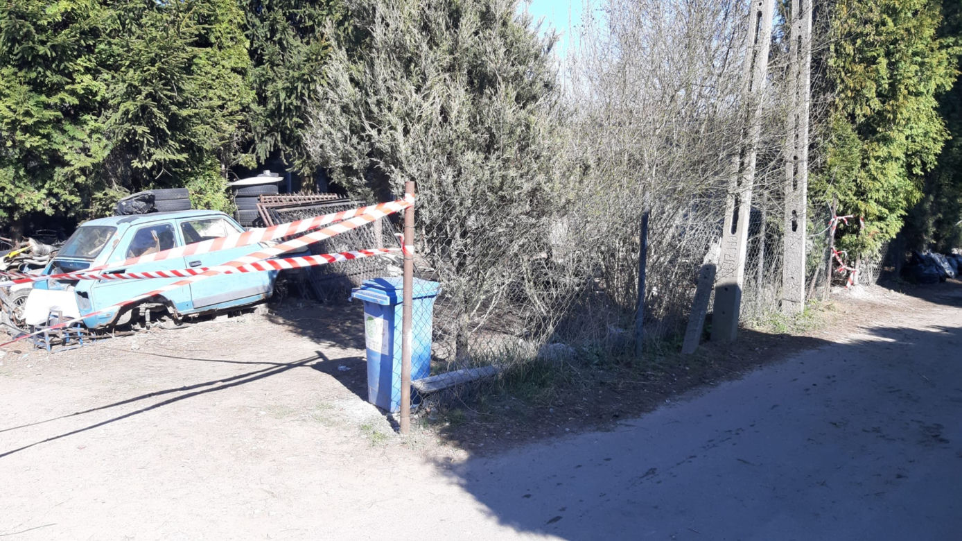 Potężny pożar przyczepy pod Warszawą. W zgliszczach znaleziono ciało